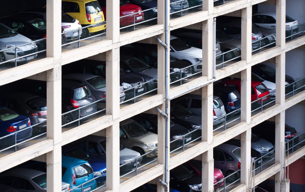 Dónde dejar el coche en Madrid